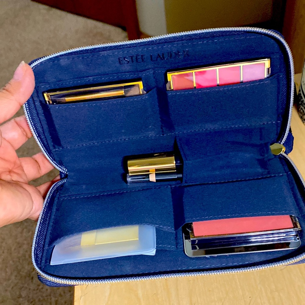 wallet with cosmetic bag.! new, never used